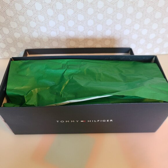 NEW Tommy Hilfiger Sandals in Silver and Black Sz 8 M Clove - Picture 6 of 6